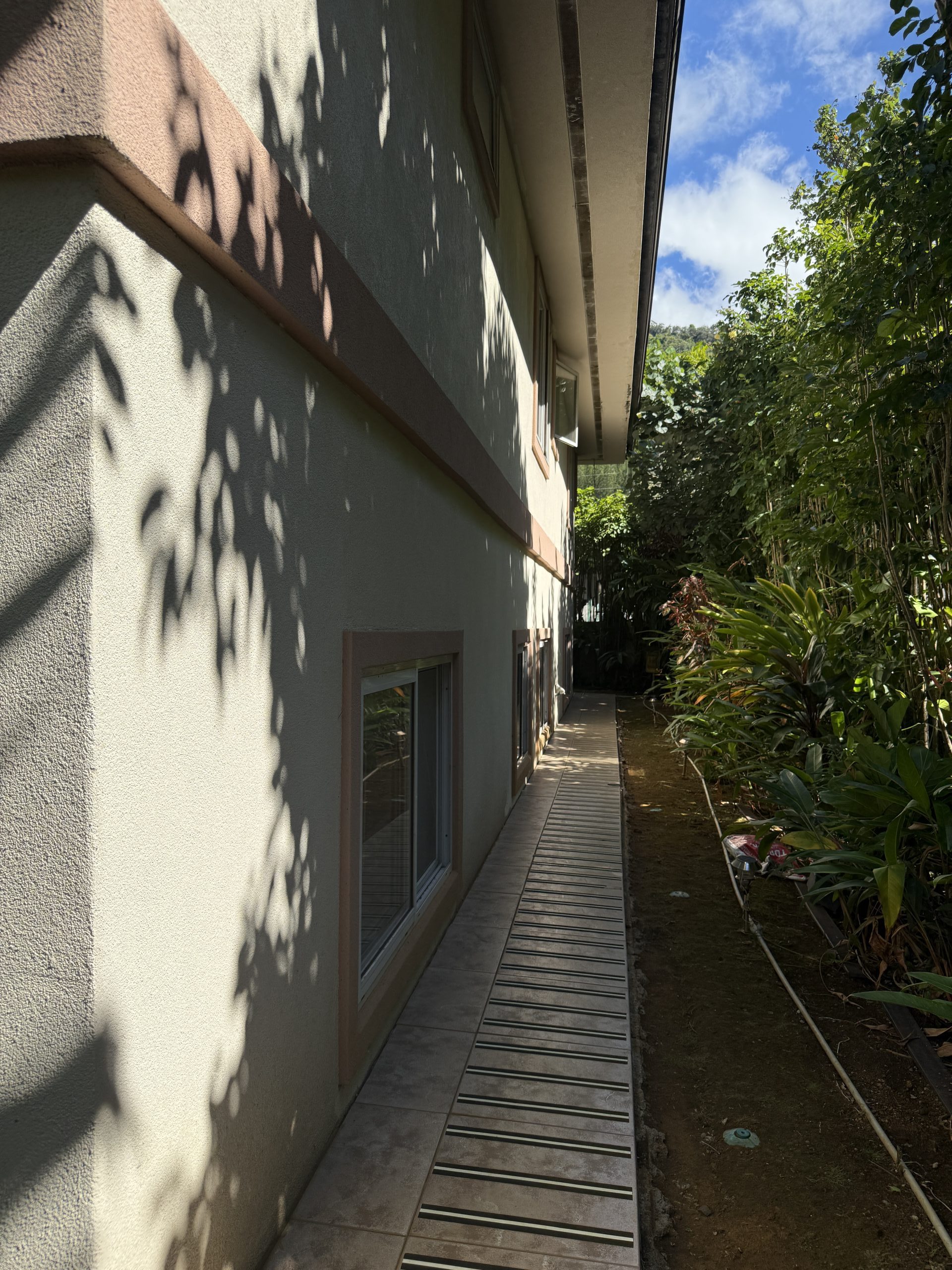 property-img
