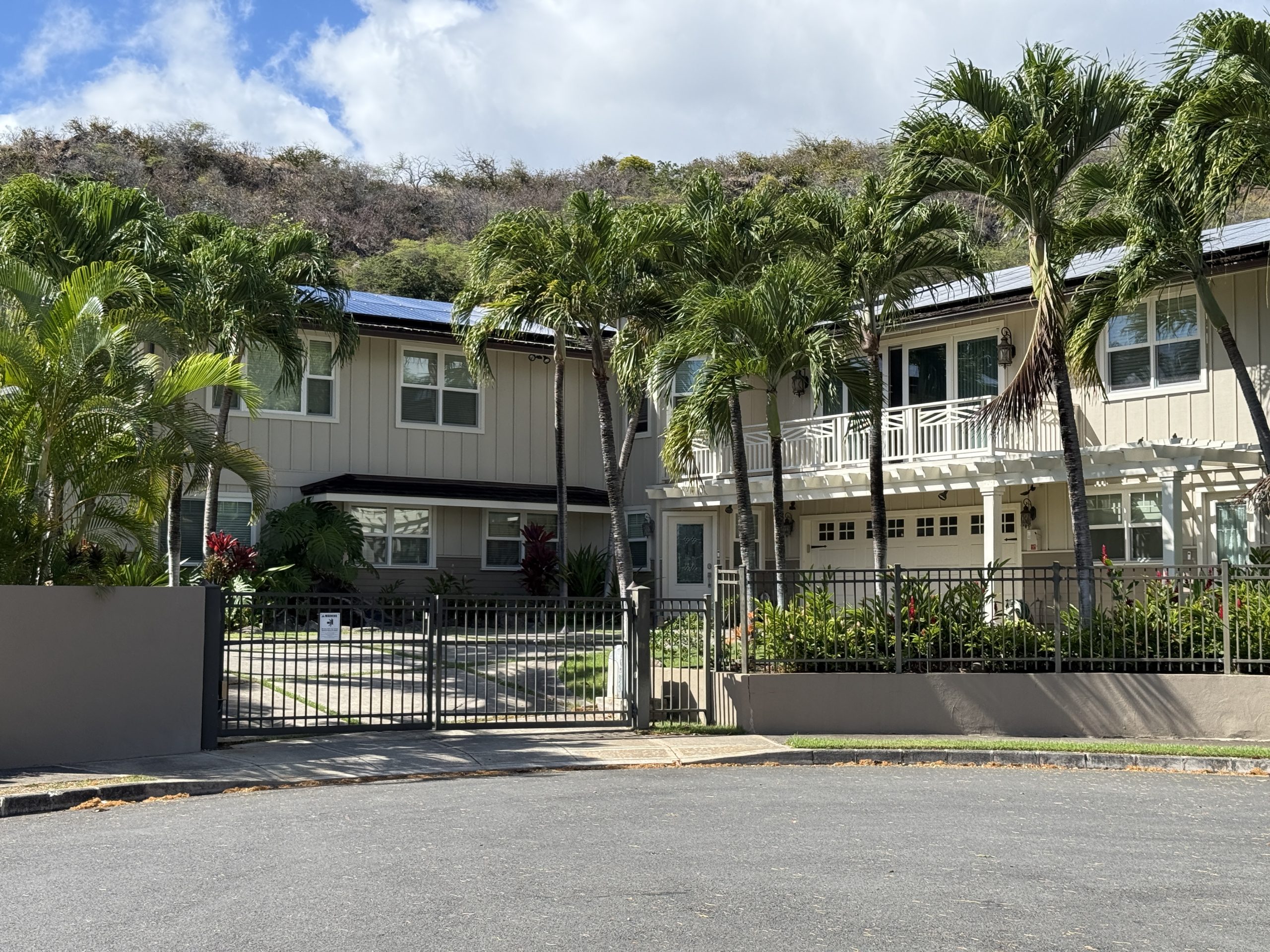 Analii street Waianae Iki custom home