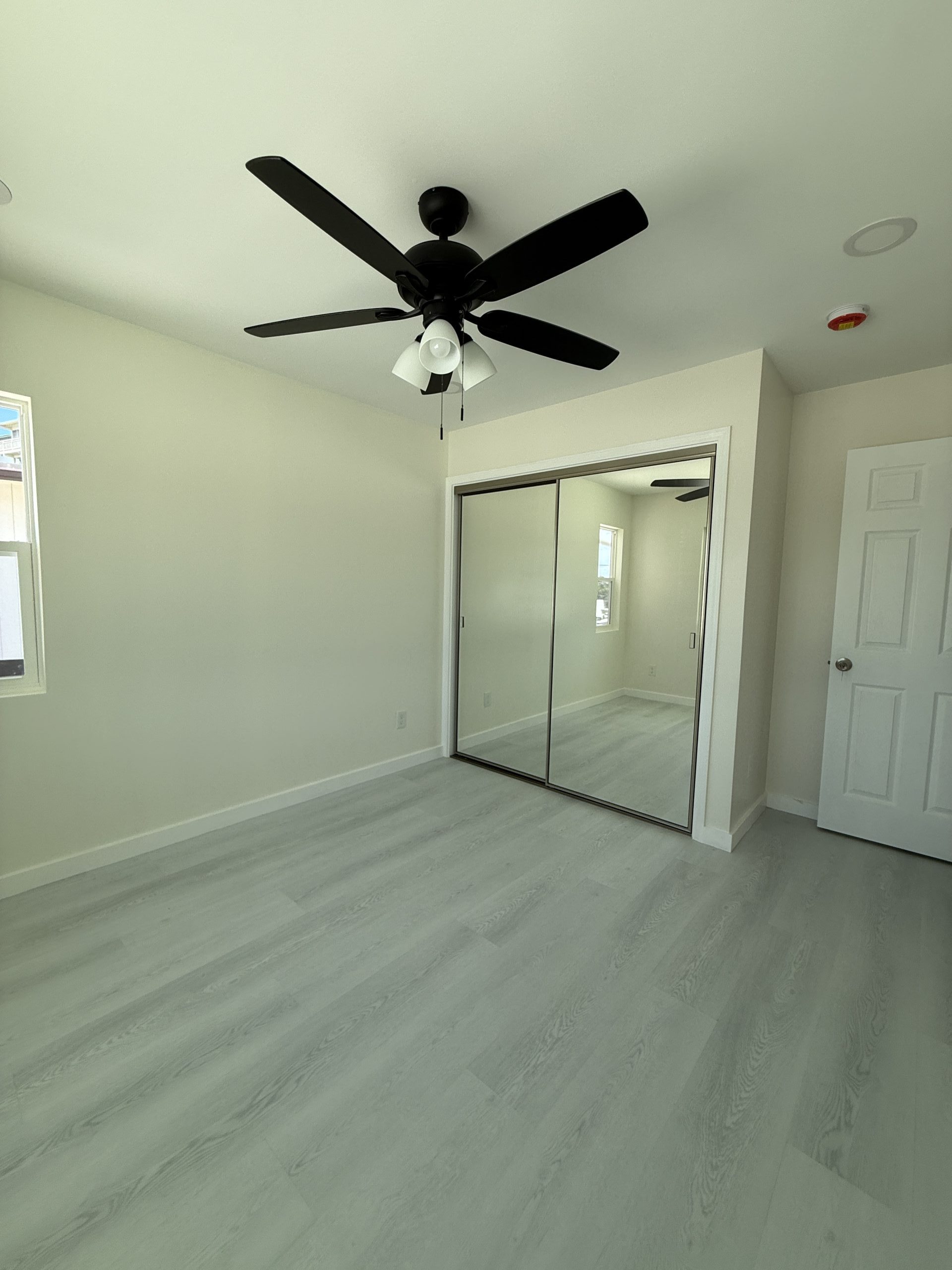 property-img