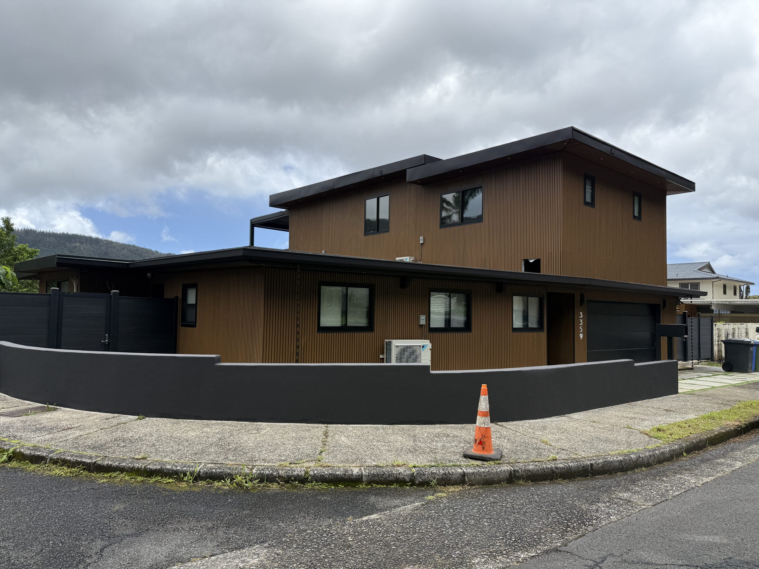 Huelani drive Manoa new addition
